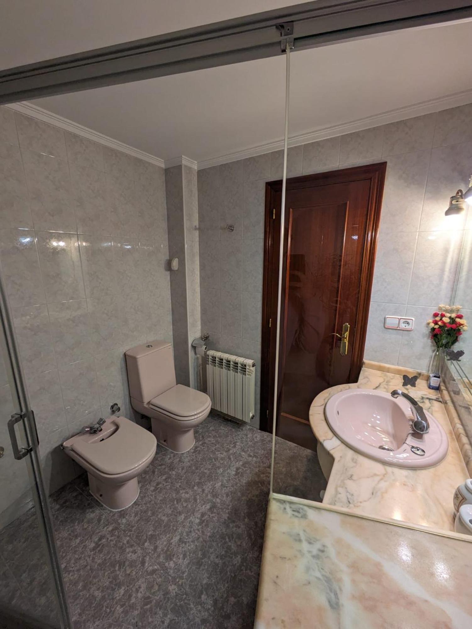 Feriado, Apartamento Con Parking Incluido Cella Luaran gambar