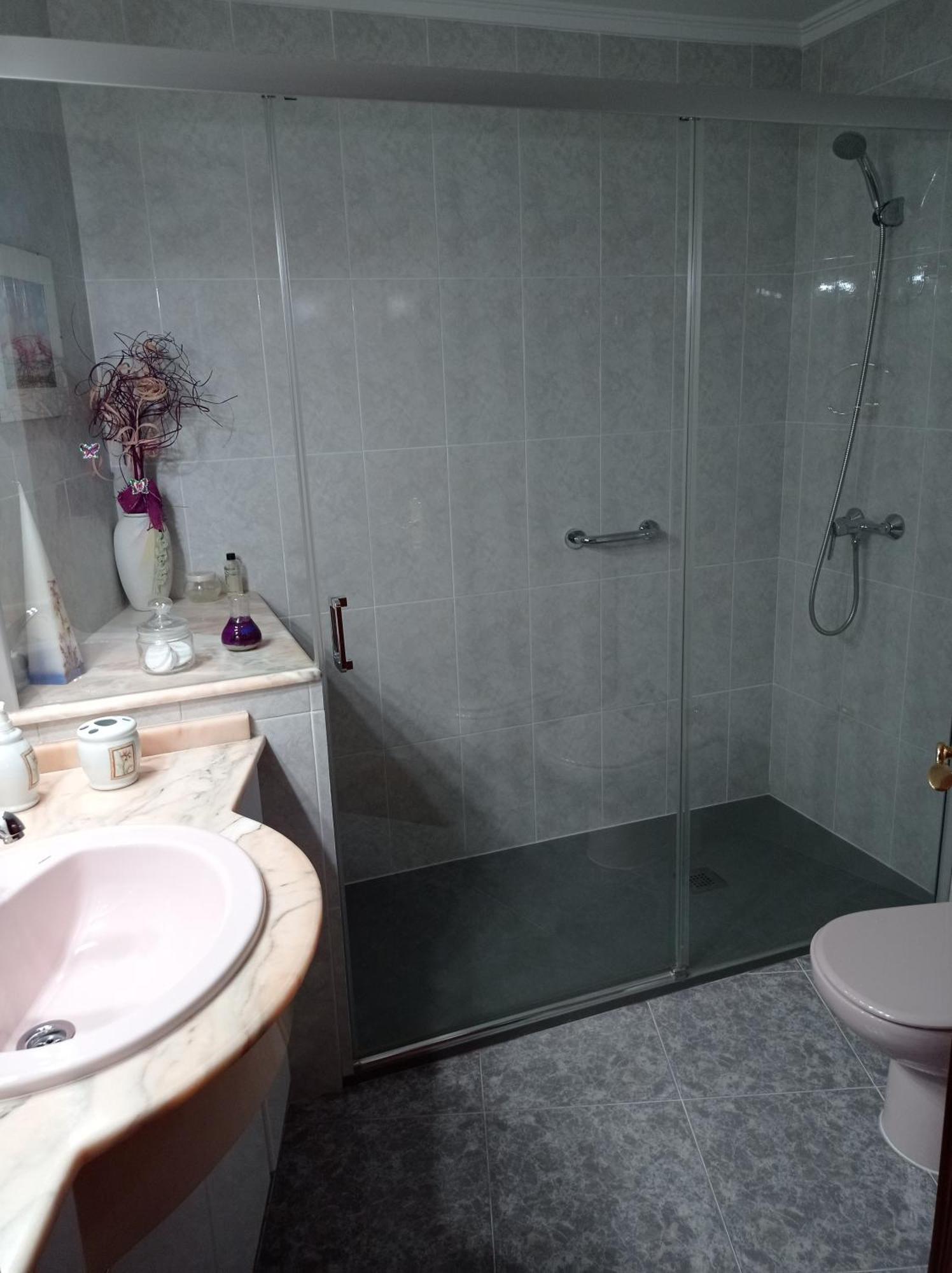 Feriado, Apartamento Con Parking Incluido Cella Luaran gambar