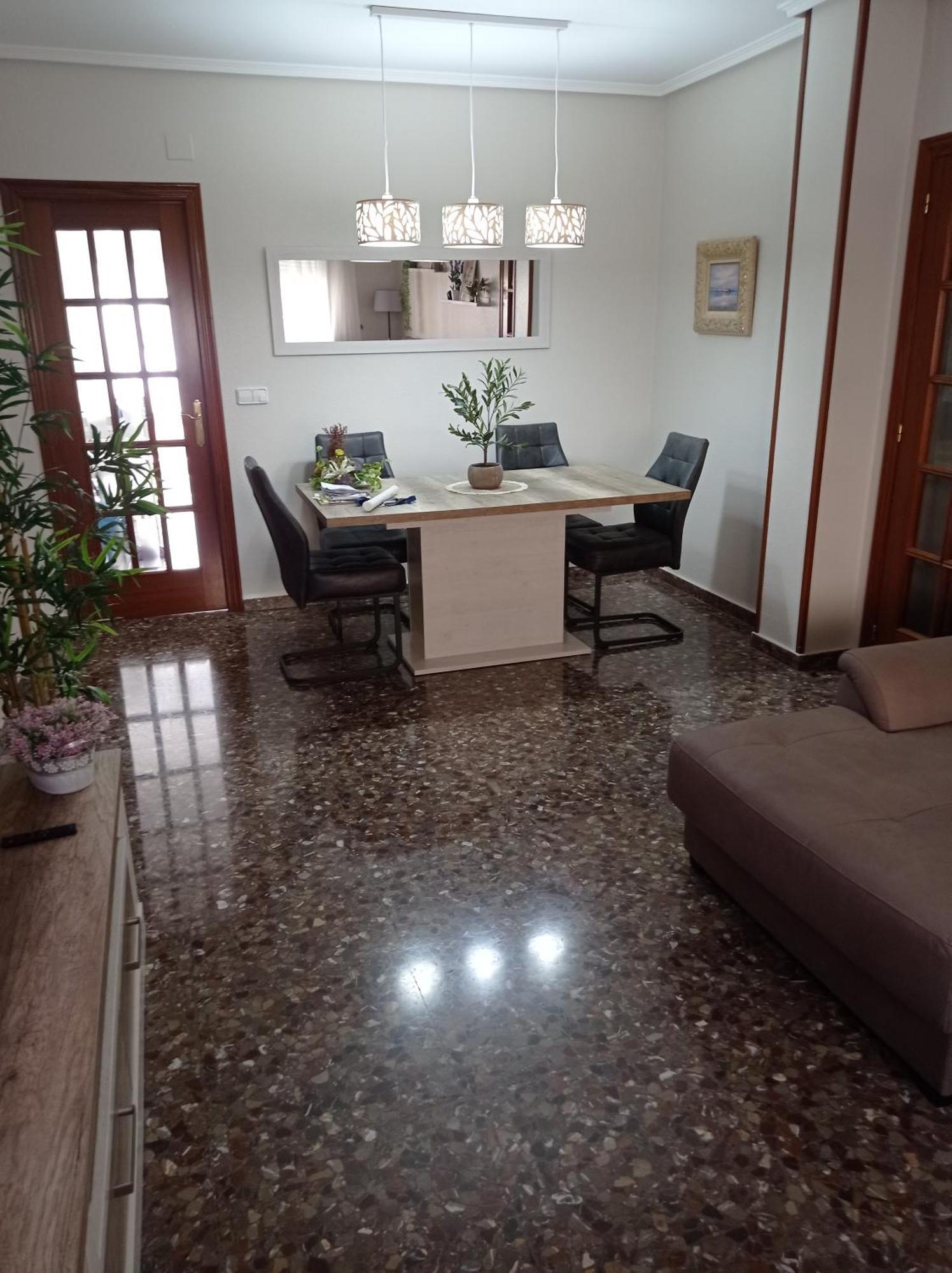 Feriado, Apartamento Con Parking Incluido Cella Luaran gambar